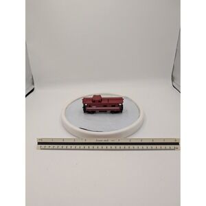 Tyco HO Scale Caboose 689 Red Off-Center Cupola Model Train Boxcar Rolling Stock